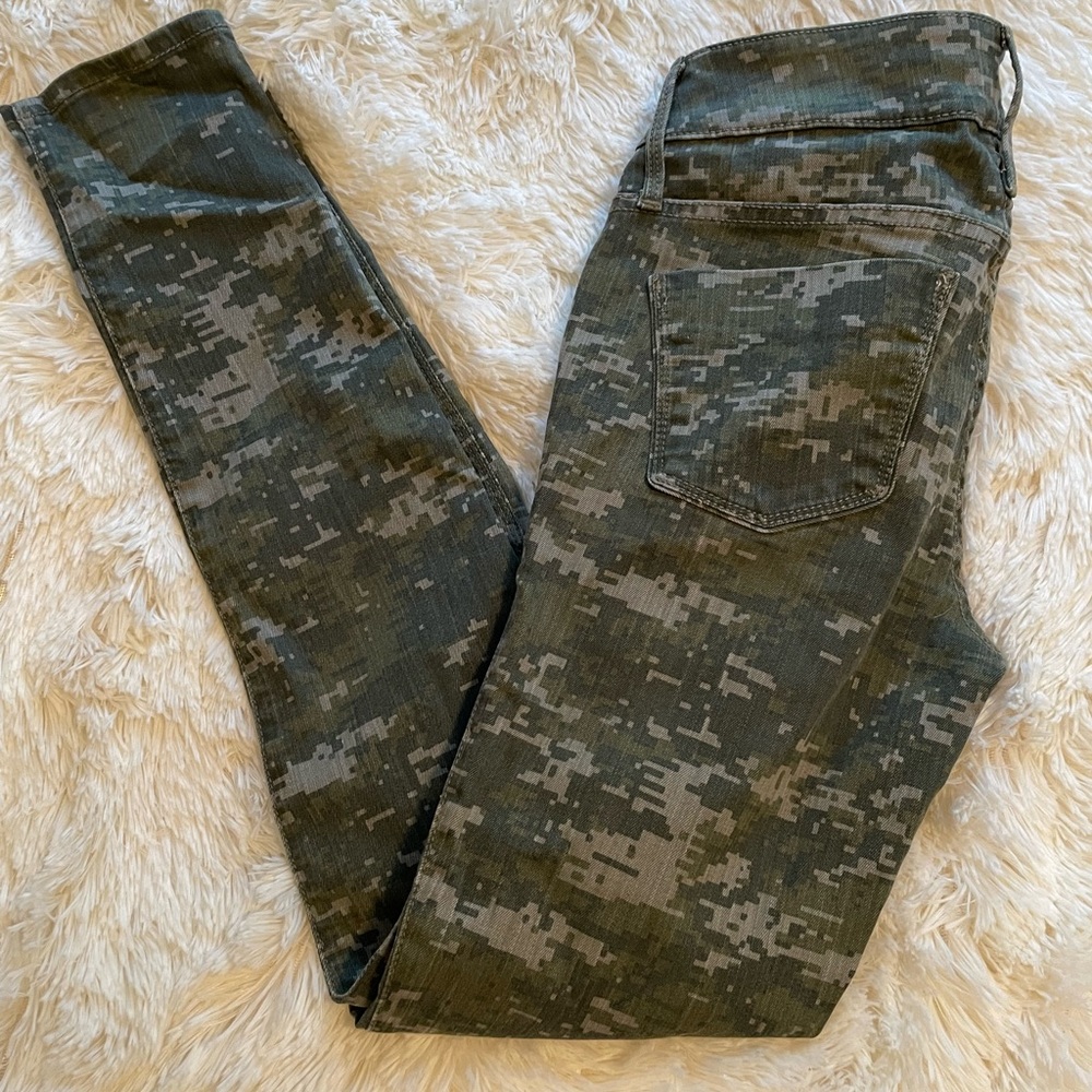 Digital Camo pants